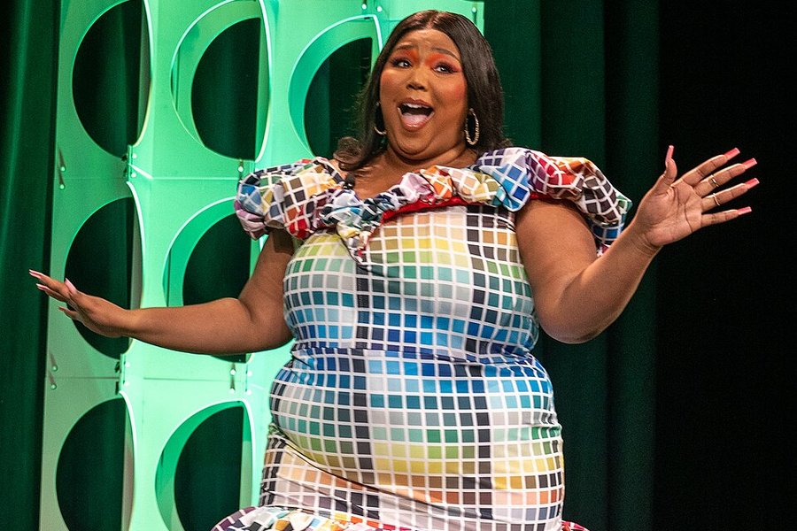 Lizzo reiðubúin fyrir sumarið