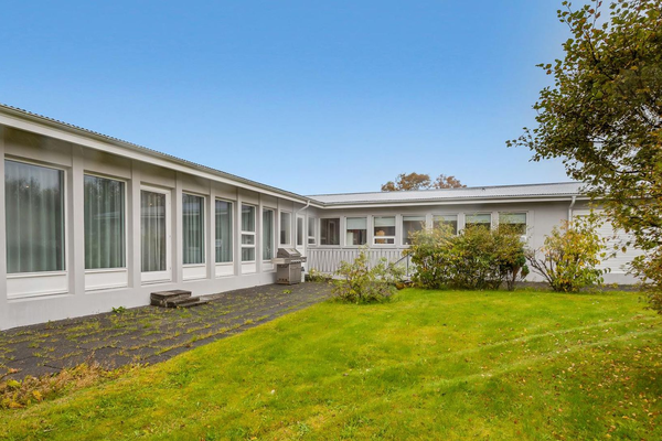 Perla á Arnarnesinu á 240 milljónir