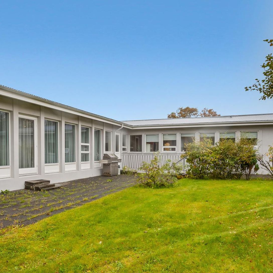 Perla á Arnarnesinu á 240 milljónir