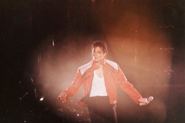 „Michael Jackson Taílands“ dæmdur fyrir að drepa tvo einstaklinga