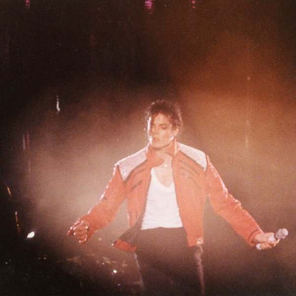 „Michael Jackson Taílands“ dæmdur fyrir að drepa tvo einstaklinga