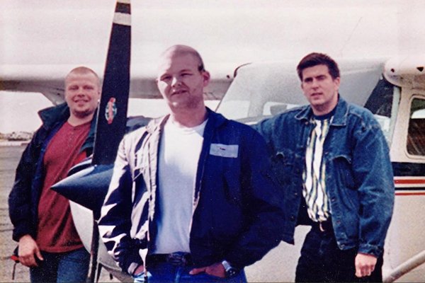 Minnisvarði um flugslys í Glerárdal afhjúpaður á sunnudag