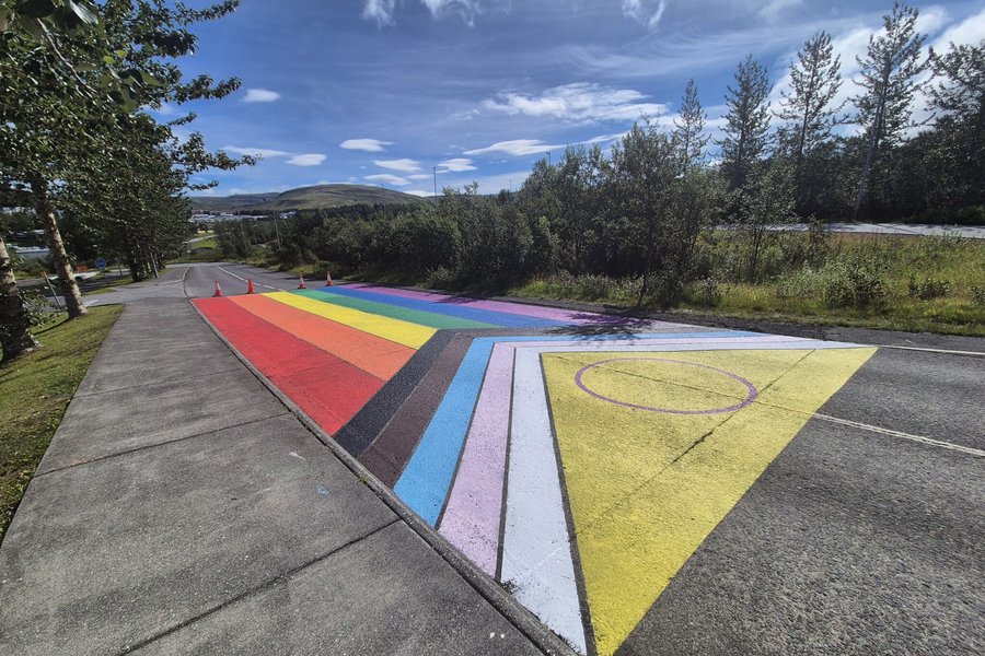 Mosfellsbær semur aftur við Samtökin 78