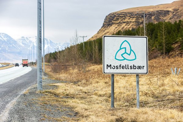 Innbrot og þjófnaður í Mosfellsbæ