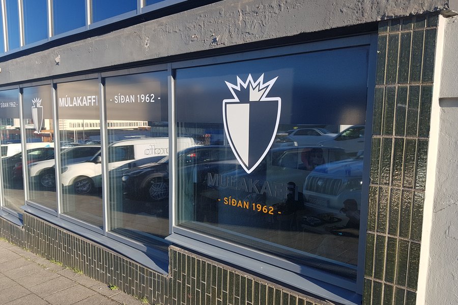 Múlakaffi stefnir þekktum framkvæmdastjóra vegna hamborgaraskuldar