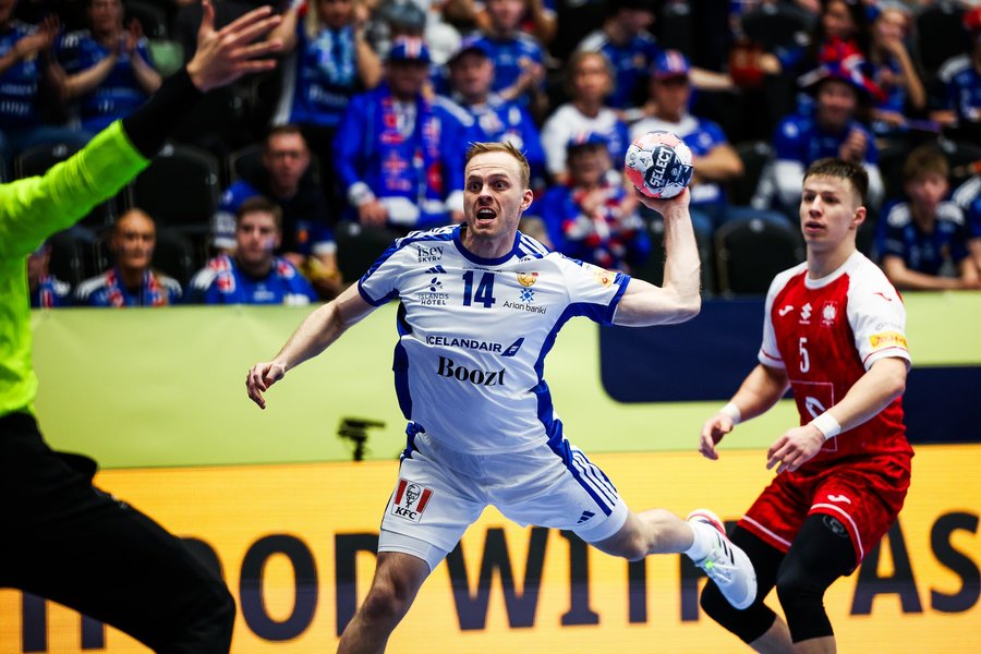 Mun íslenska landsliðið lenda í einu af efstu fjórum sætunum á EM?