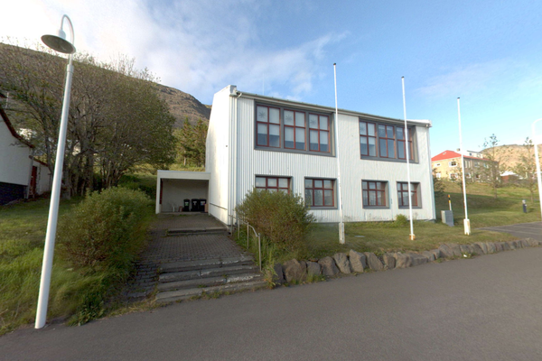 Sigurður skallaði mann fyrir utan félagsheimili