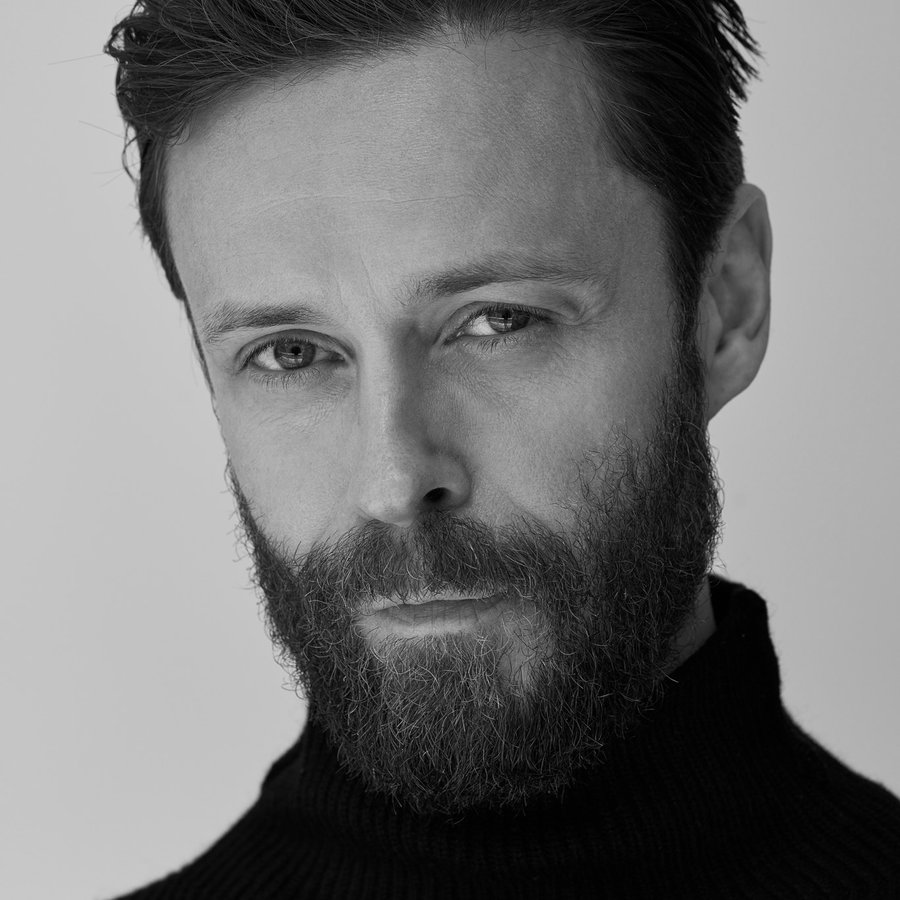 Pétur Óskar á hraðri uppleið í leiklistarheiminum