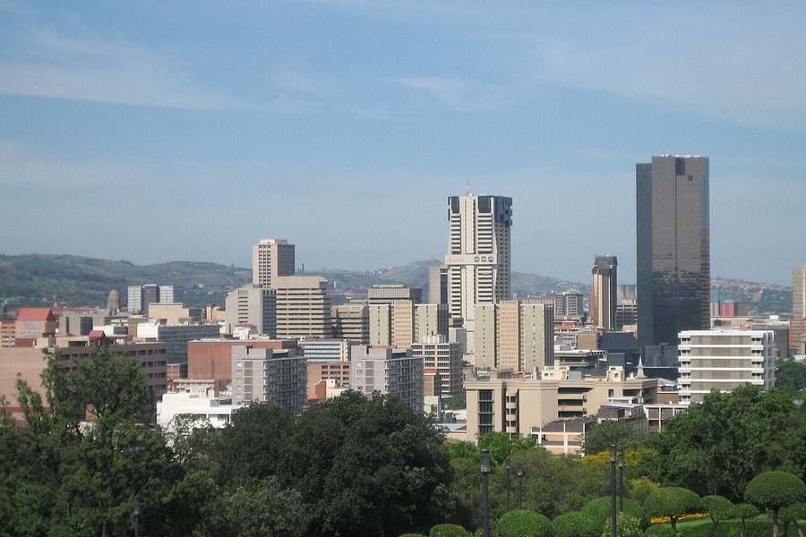 11 látnir eftir skotárás á gistiheimili