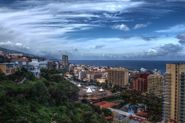 Karlmaður lést eftir fall af hótelsvölum á Tenerife