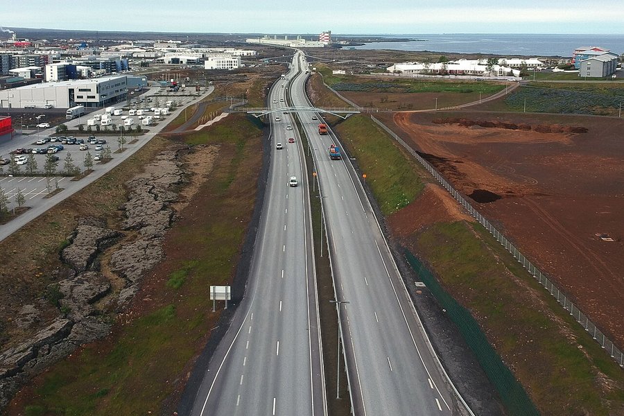 Ökumaður dæmdur fyrir að veita manni lífshættulega áverka