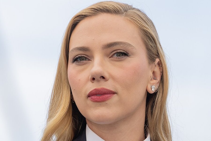 Líkja Dagbjörtu við Scarlett Johansson