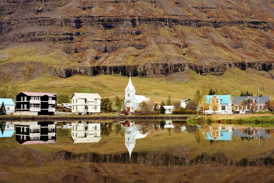 Óásættanlegt ástand á lóðum á Seyðisfirði