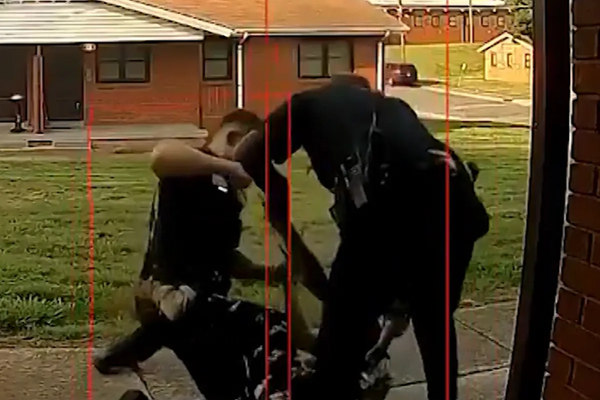 Ofbeldisfullur lögreglumaður rekinn eftir rannsókn