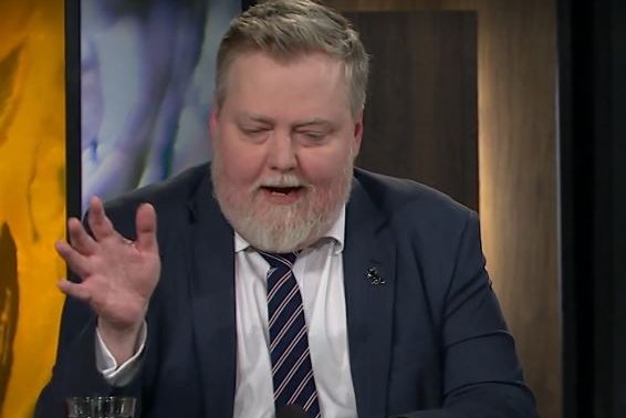 Sigmundur Davíð harðneitar tengslum við MAGA-hreyfinguna