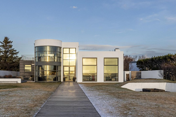 Eitt glæsilegasta hús Íslands komið aftur á sölu