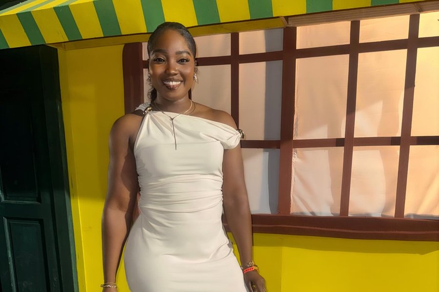 Jamaíska fegurðardrottningin LaToya Malcolm er látin