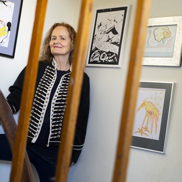 „Bilaður ókunnur kall hringdi í mig og spurði hvort ég ætti tvo kærasta“