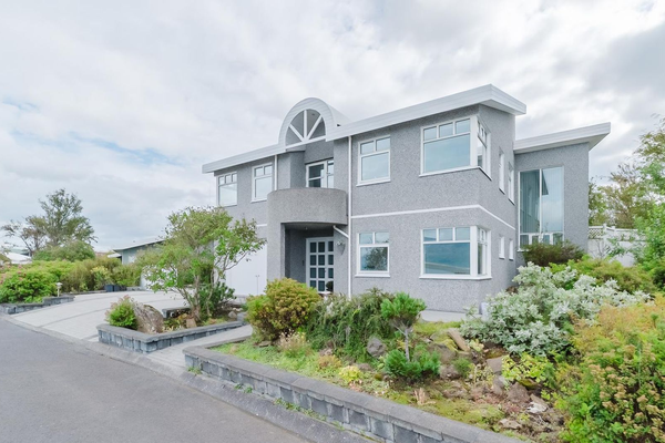 Frábært fjölskylduhús fáanlegt