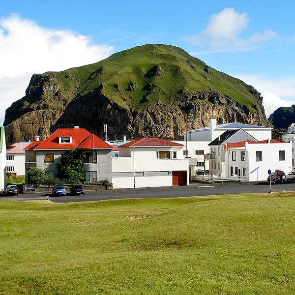Hvetja fólk til að sýna aðgát í Vestmanneyjum