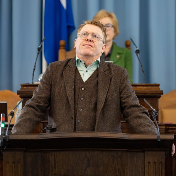 Jón Gnarr fór á kostum á Alþingi