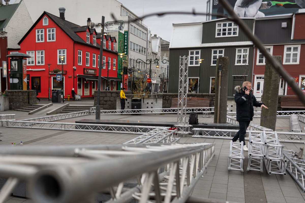 Uppsetning á skautasvelli NOVA