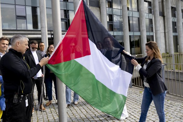 Palestínski fáninn við ráðhús Reykjavíkur