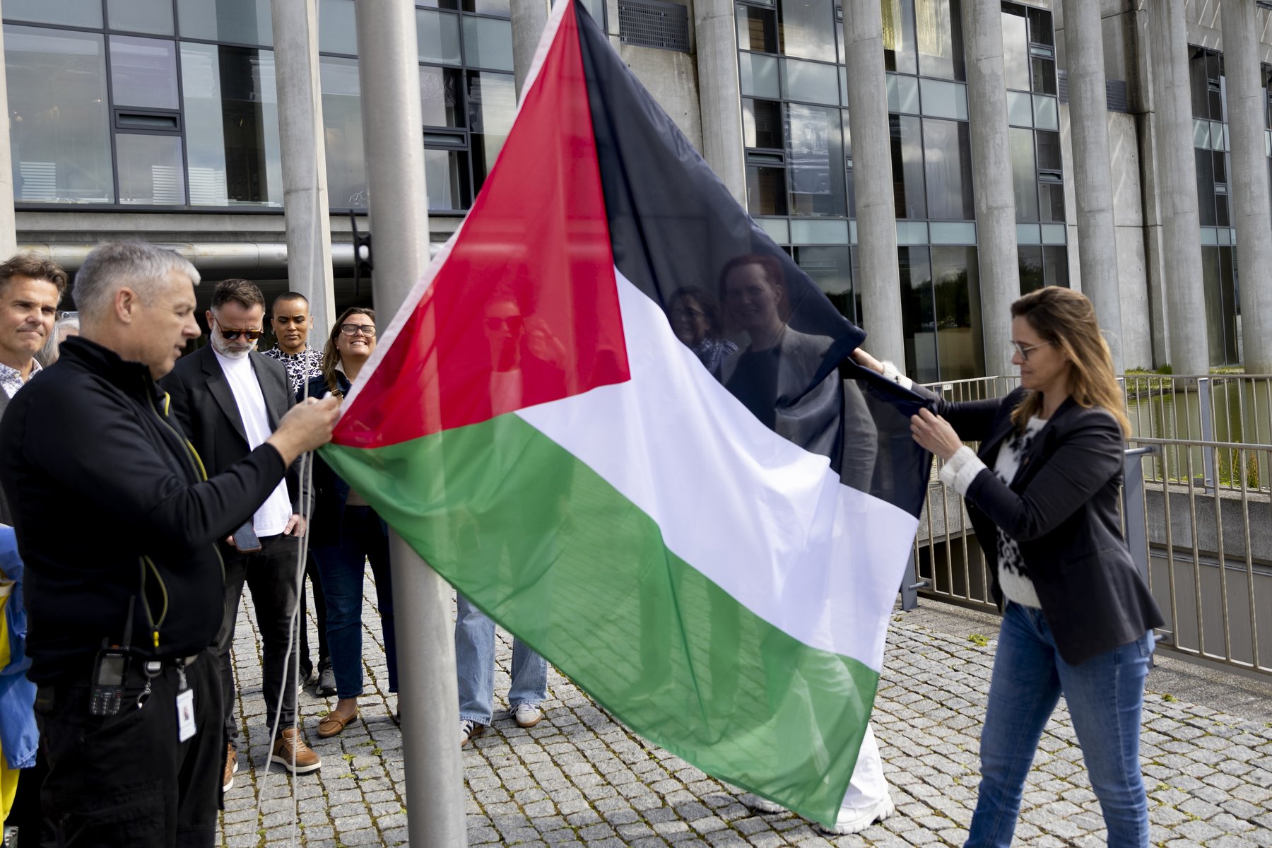 Palestínski fáninn við ráðhús Reykjavíkur