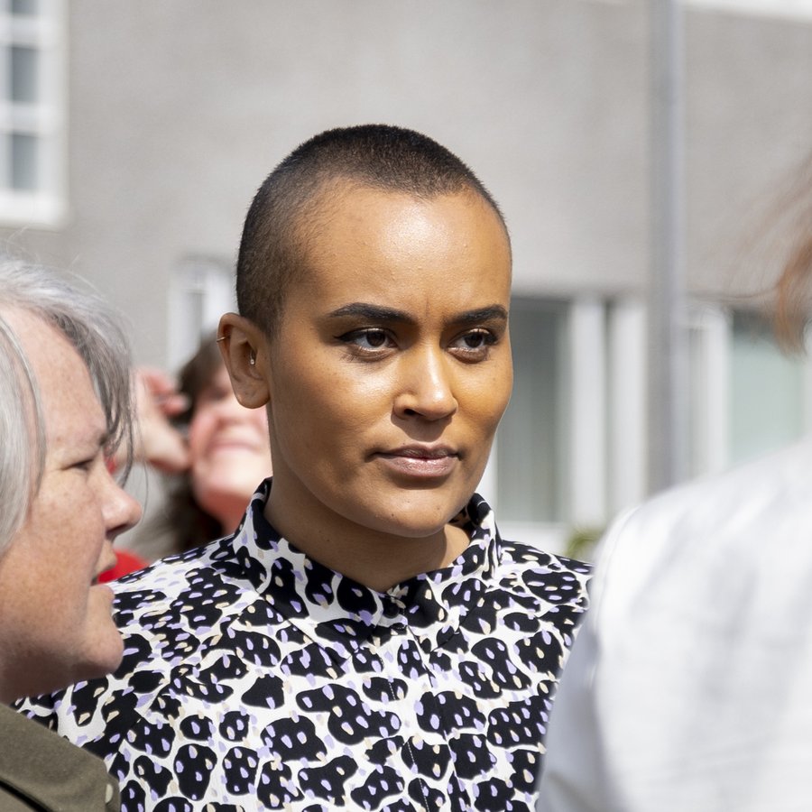 Líkir Sönnu við Zohran Mamdani