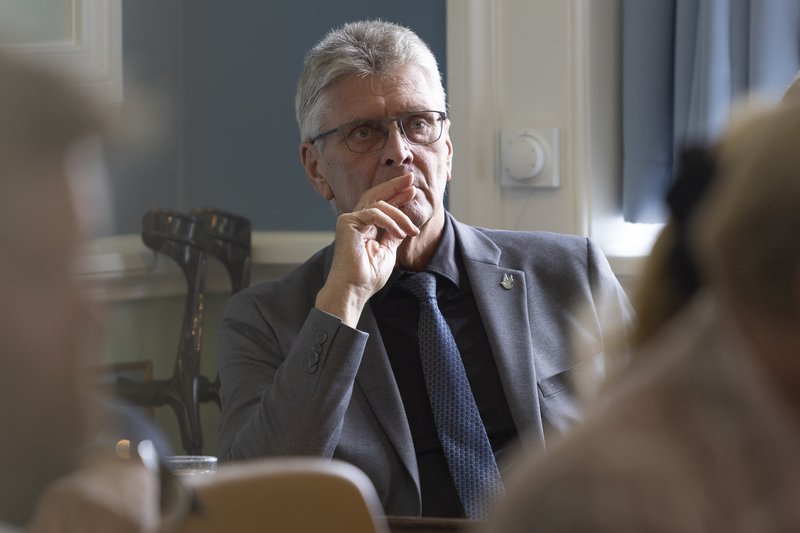 Alþingi 71. grein