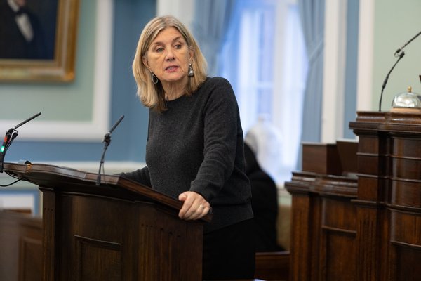 Láta Samkeppniseftirlitið fá tugi milljóna til að minnka verðbólgu