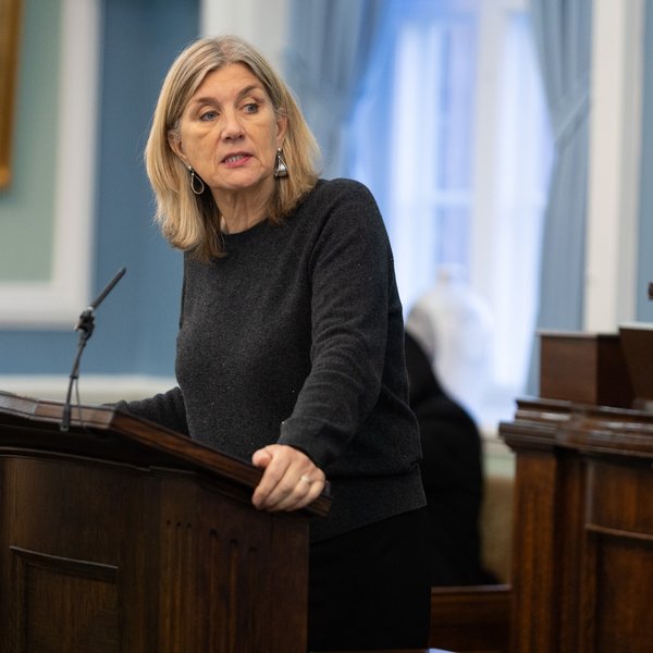 Láta Samkeppniseftirlitið fá tugi milljóna til að minnka verðbólgu