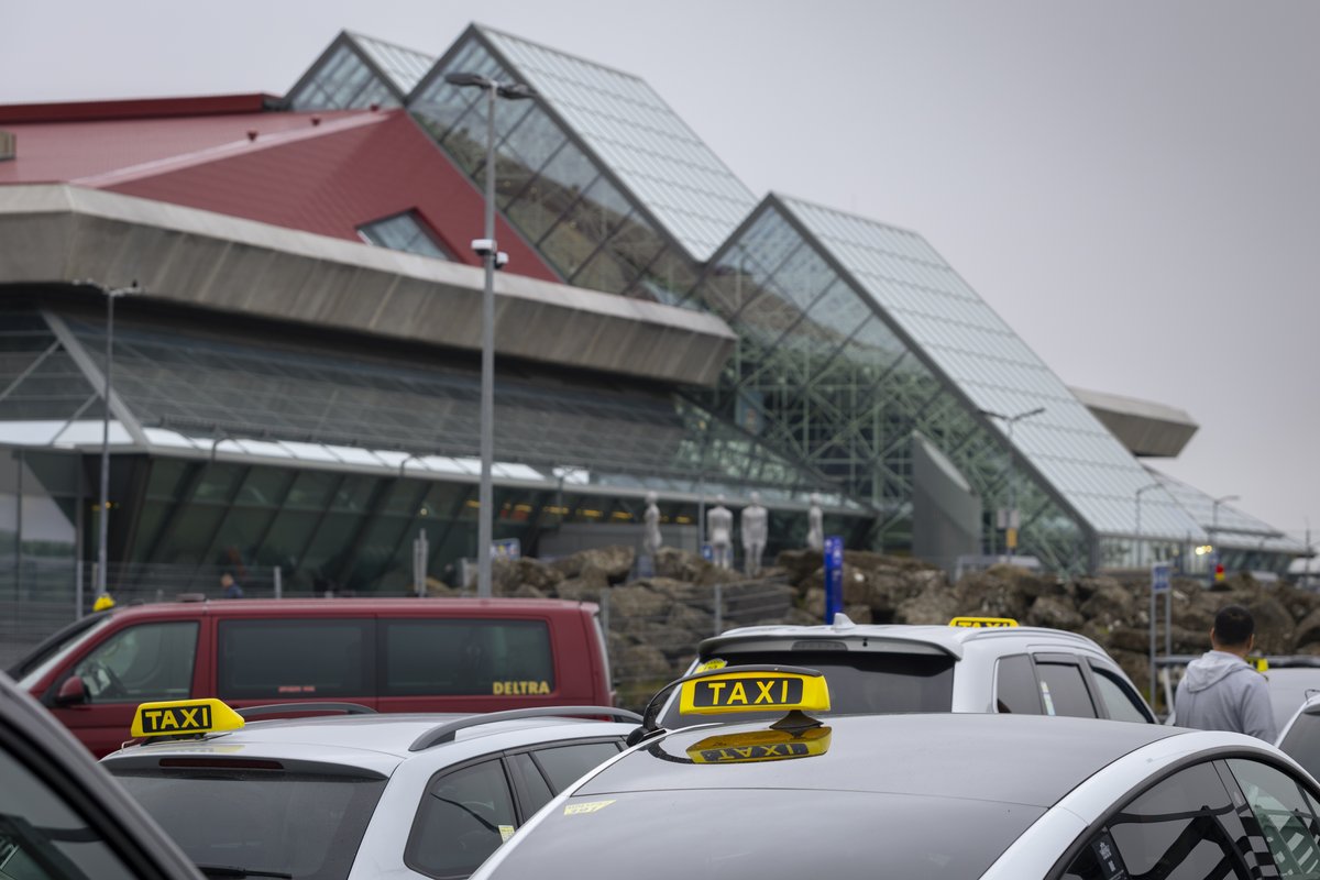 Leifsstöð/Leigubílar