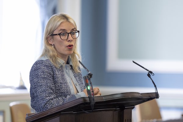 Diljá Mist segir heilbrigðisráðherra vera fordómafullan