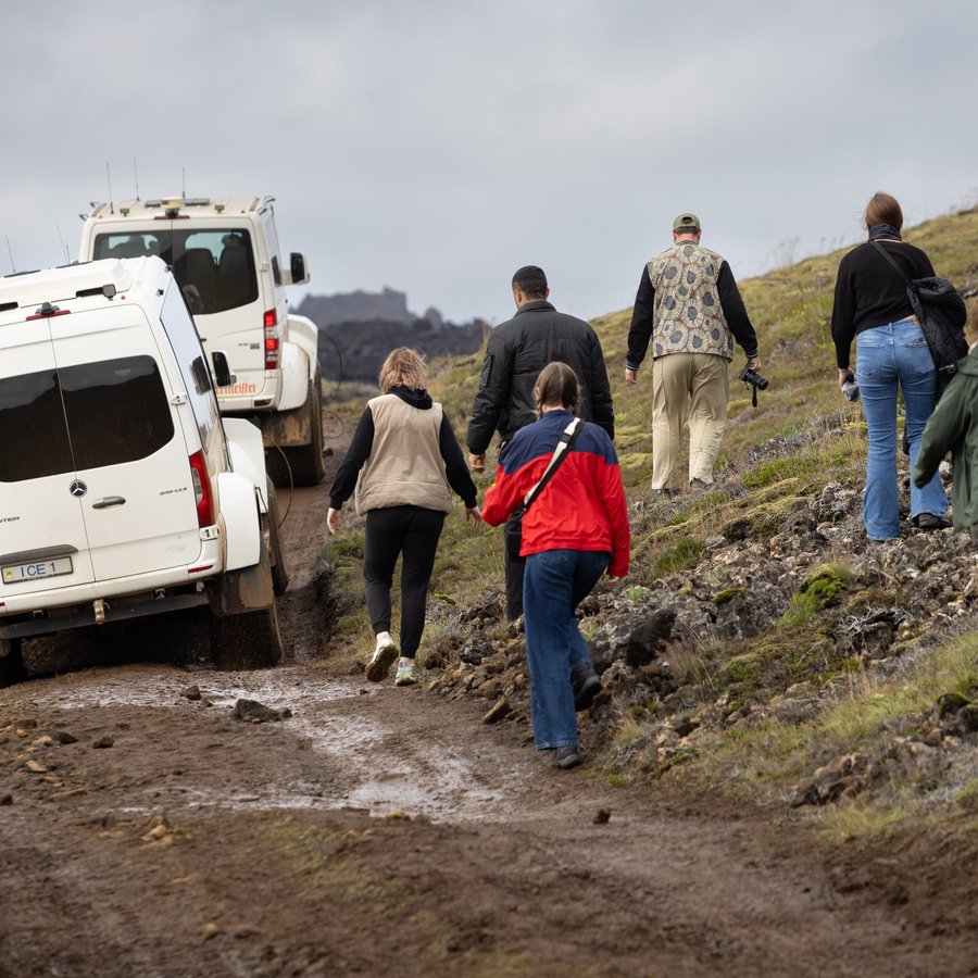 Eldgosið nú með forgangi Icelandia