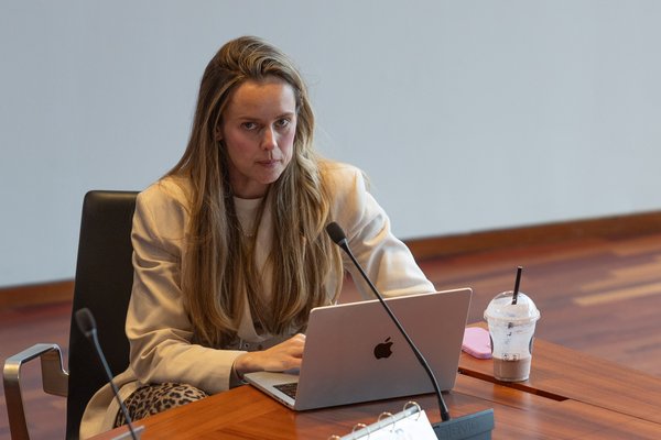 Hildur undirbýr sig fyrir átök
