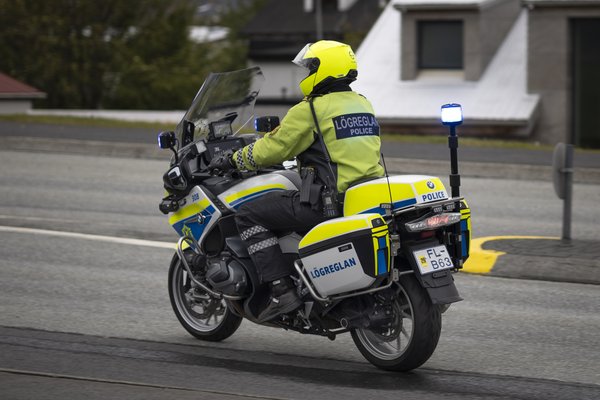 Fantur reyndi að stinga mann