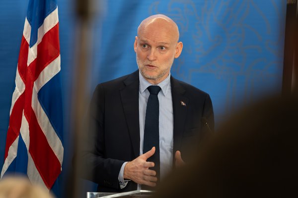 Eyjólfur sendir Morgunblaðinu tóninn