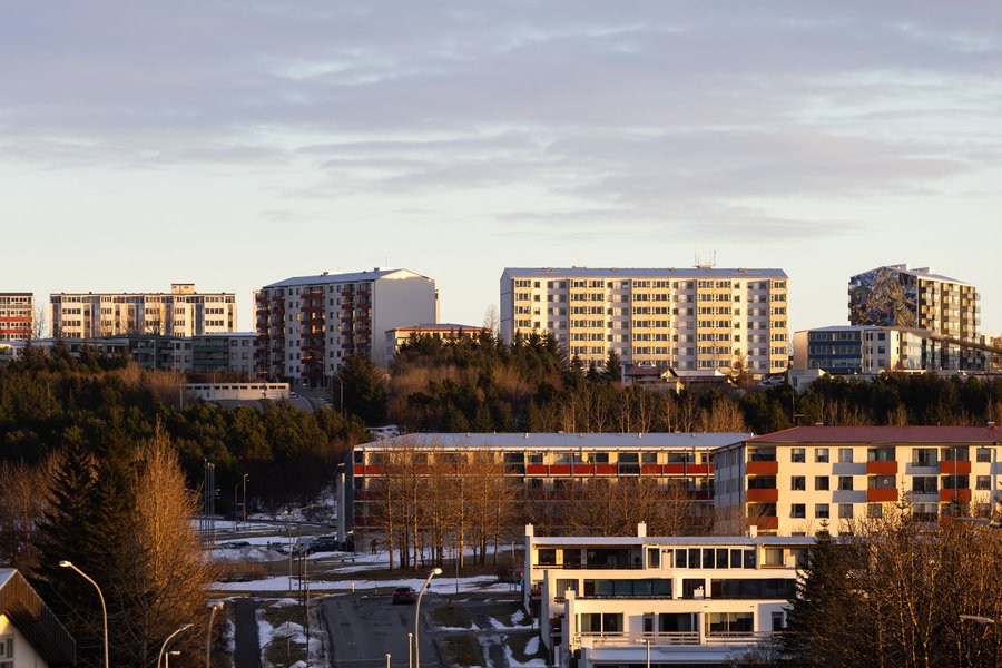 Notaði bíla eins og fótbolta