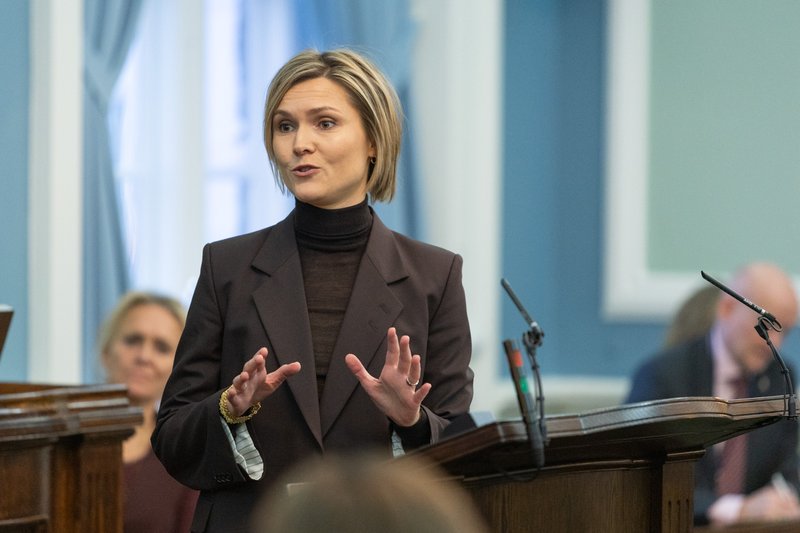 Alþingi óundirbúnar fyrirspurnir - Kristrún Frostadóttir