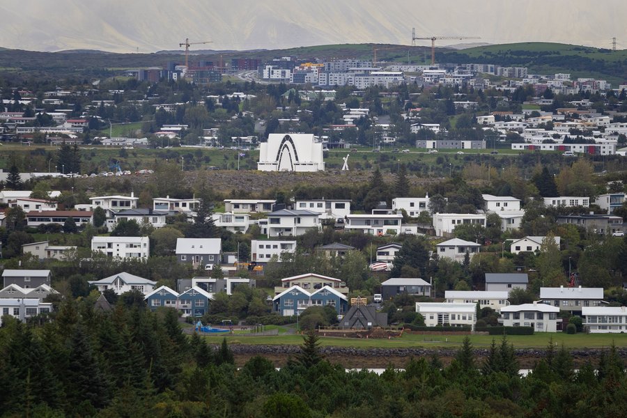Látni maðurinn í Kópavogi í kringum fertugt