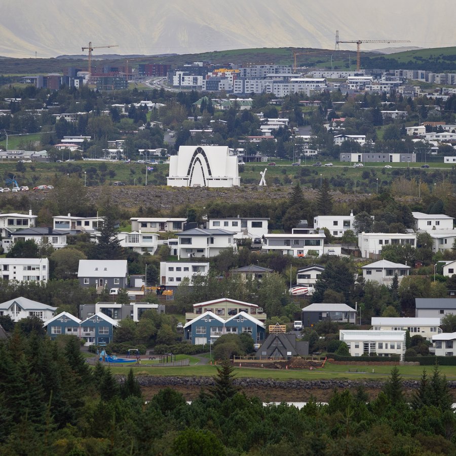 Ákærður fyrir að hafa brotið bein sambýliskonu sinnar