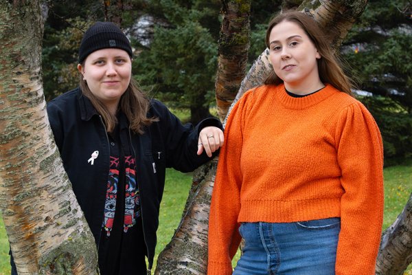 Eru komnar með nóg af Helga Björns