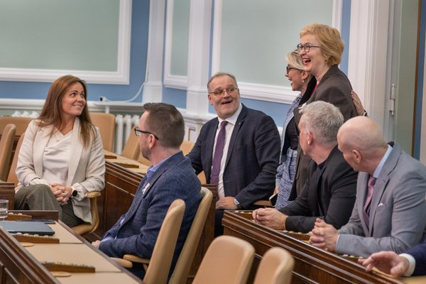 Söguleg stund á Alþingi