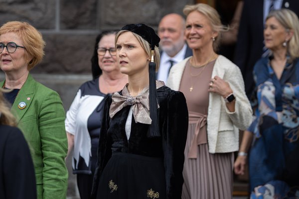 Blómin á þakinu er uppáhalds barnabók forsætisráðherra