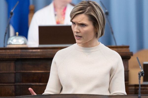 Kristrún leitar að konu