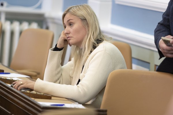 María Rut birtir pínlega ljósmynd af Snorra Mássyni