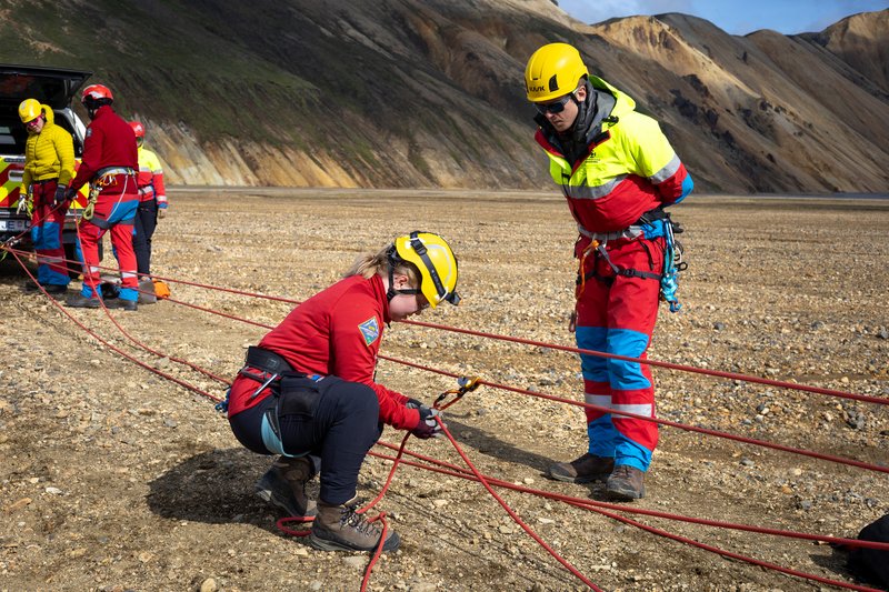 Björgunarsveitin Suðurnes æfir fjallabjörgun á hálendisvakt í Landmannalaugum