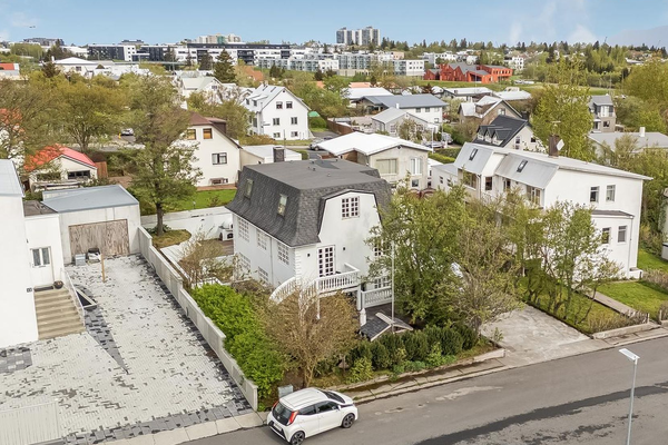 Pottur, pitsaofan og pláss fyrir alla