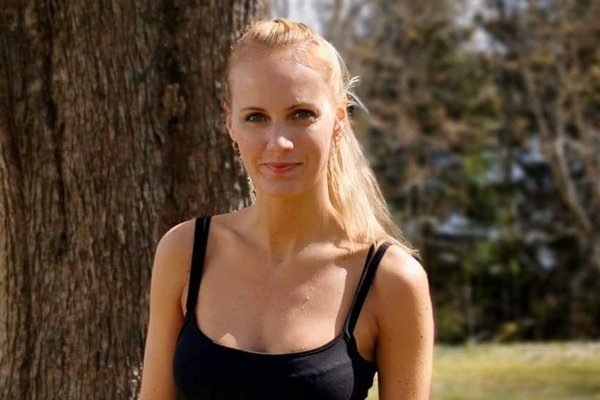 Dóra hjólar í Ríkisútvarpið